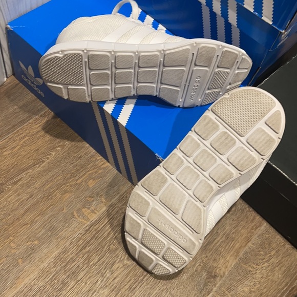 Adidas Swift Run X Sz.9 - Picture 3 of 6